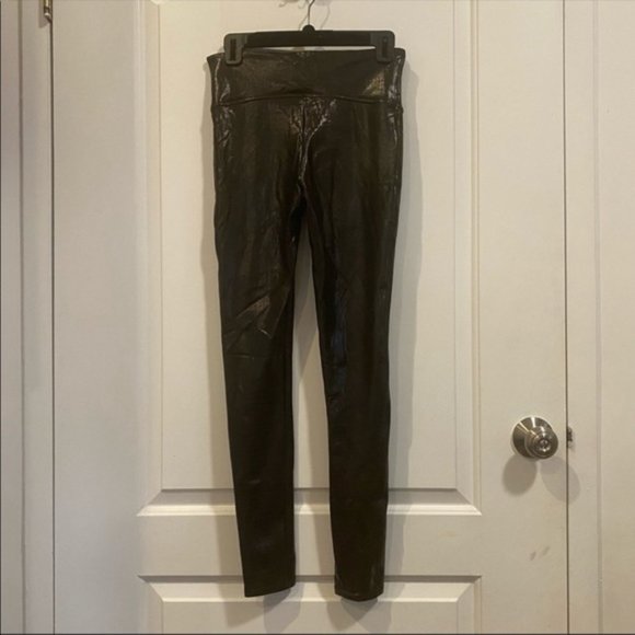 Spanx Faux Leather Croc Leggings - Picture 6 of 6
